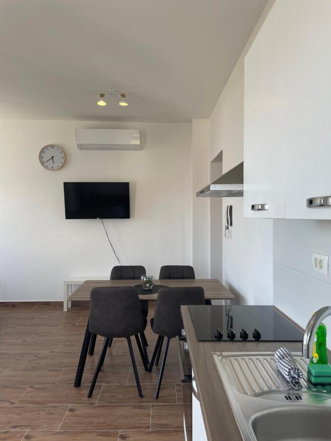 A&A Apartments By The Sea Trogir Exterior foto