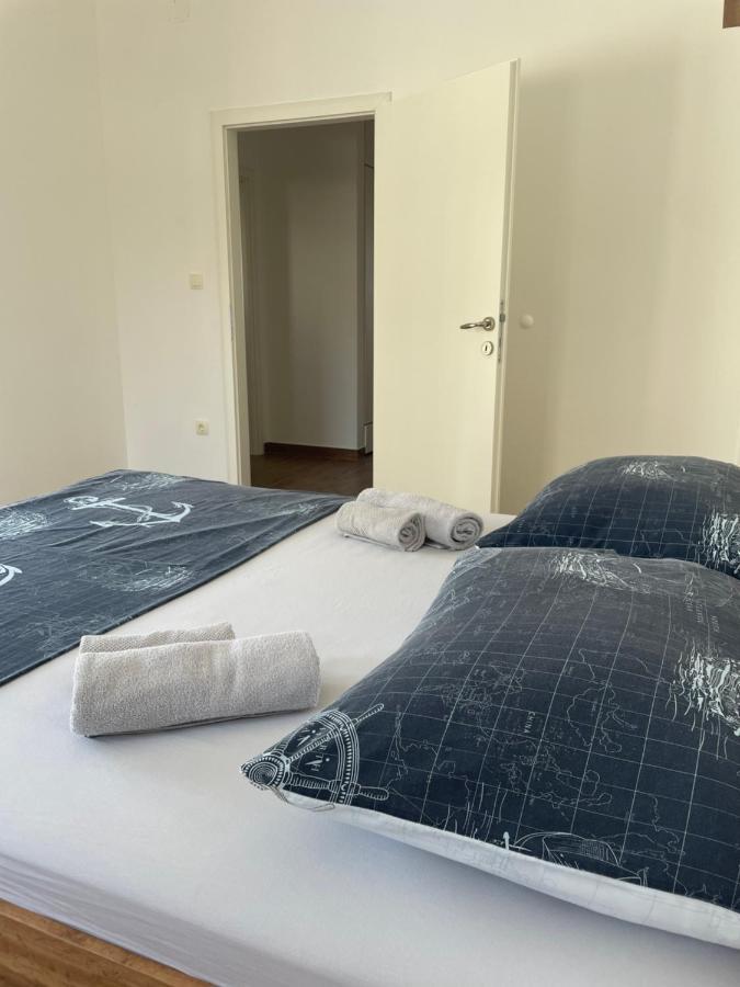 A&A Apartments By The Sea Trogir Exterior foto
